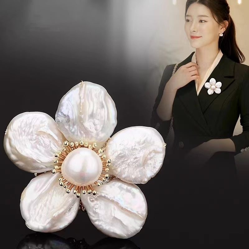 Natural Freshwater Baroque Pearls, Elegant Floral Design, Stylish Blazer Brooch, Socialite Coat Corsage